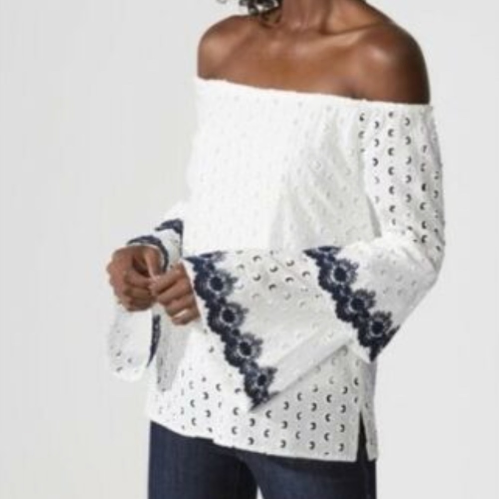 BAILEY/44 Phlox Bell Sleeve White Eyelet top with Black Lace trim size Small